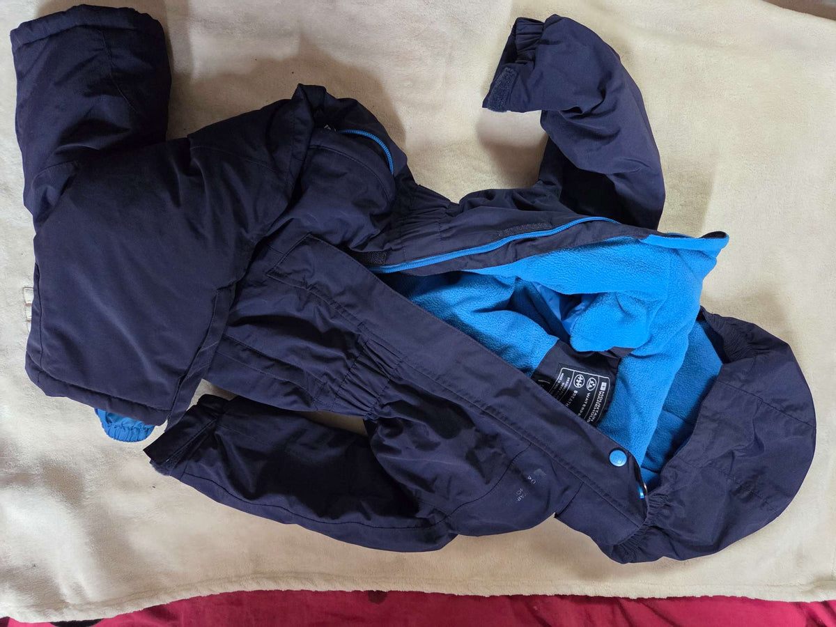 Waterproof ski suit (Onesie) 2T (Retails, $95), Kids 2T