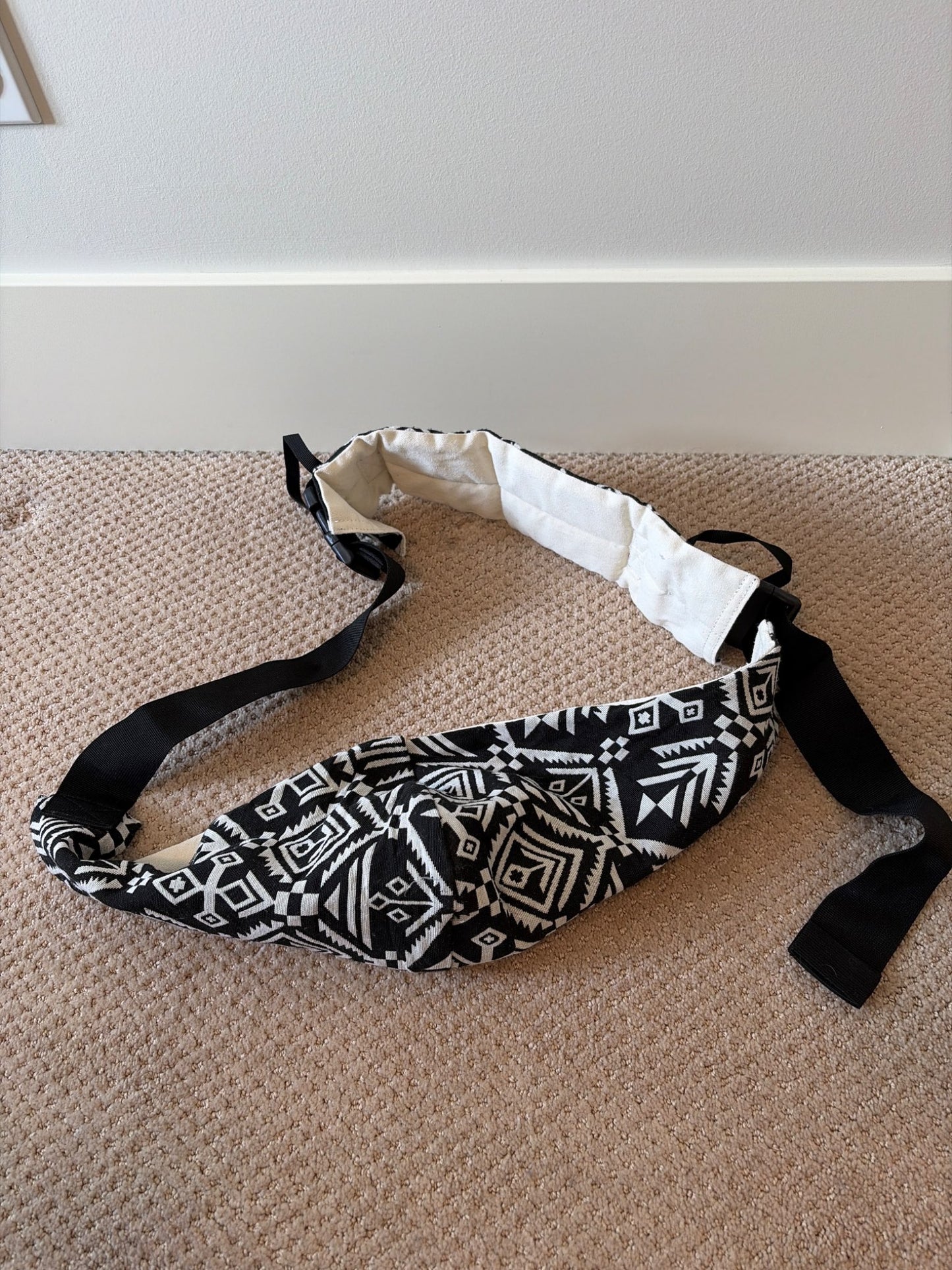 Sling baby carrier. Amazon purchase