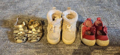 Toddler shoes (size 20/21), Shoes 5 (Walkers:12-24 mth)