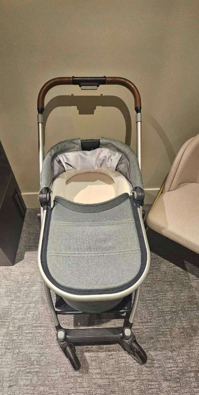 Uppababy Cruz V2 Stroller w/ Bassinet & Accessories