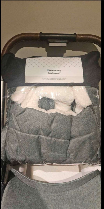 Uppababy Cruz V2 Stroller w/ Bassinet & Accessories