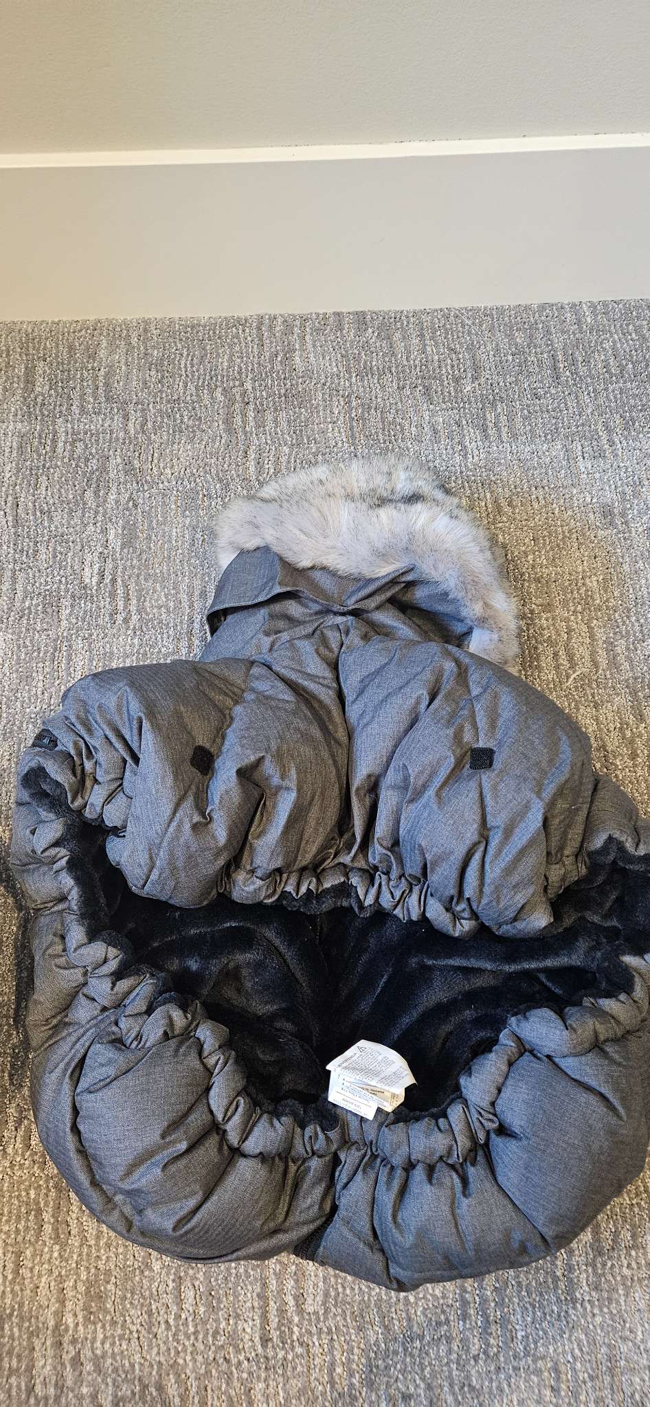 7 A.M. Infant Cocoon Car Seat Cover