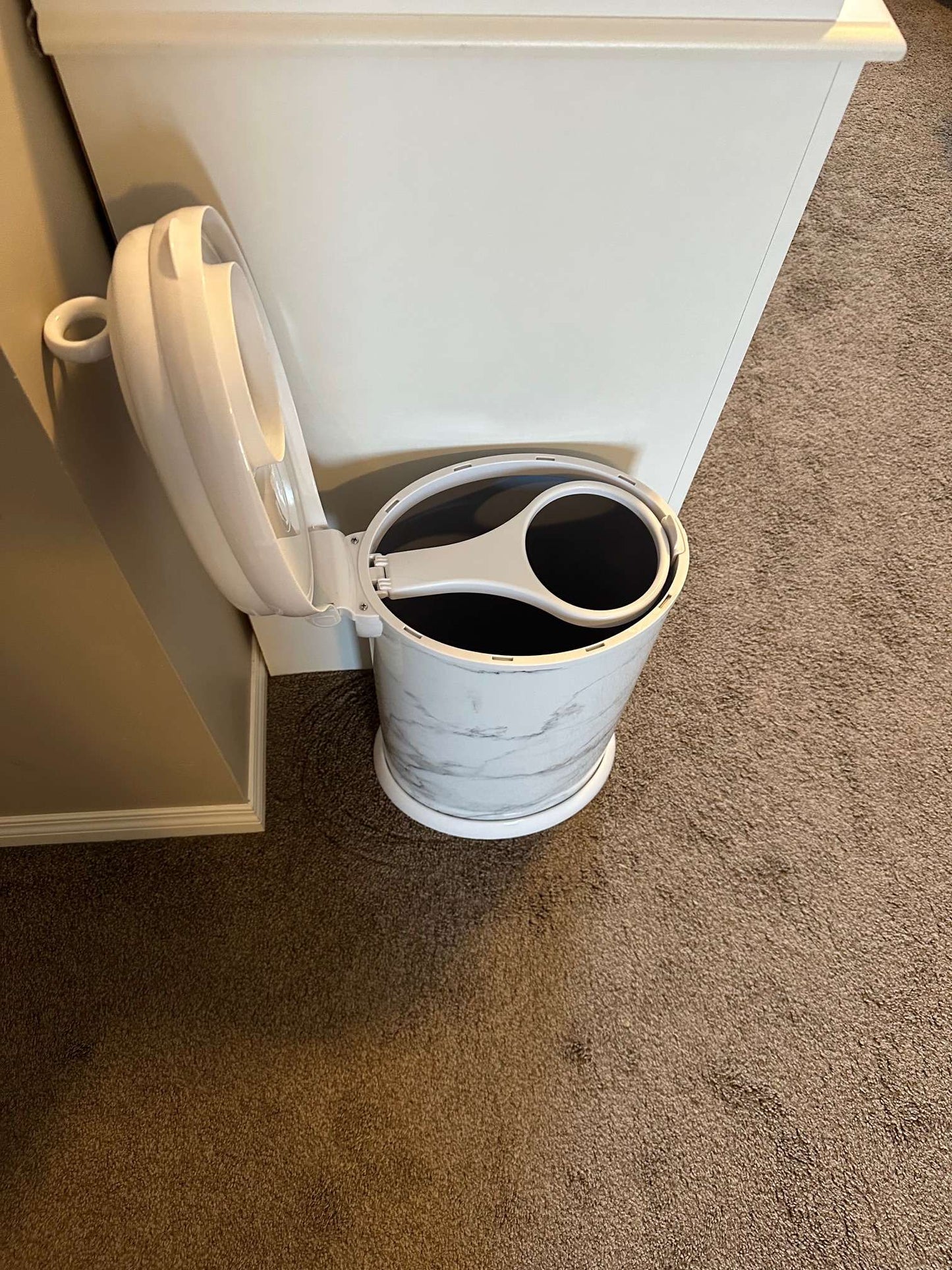 Ubbi diaper pail - White marble