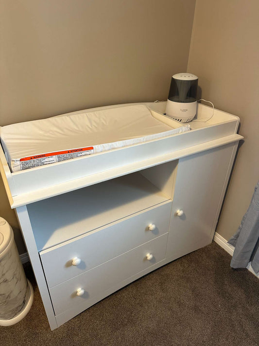 Change table with drawers
