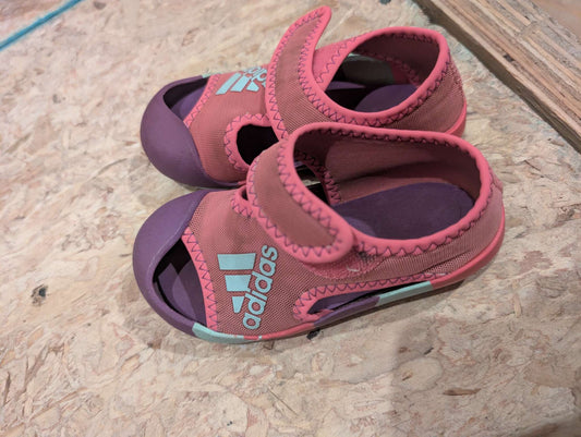 Toddler Sandals - size 6 1/5, Shoes 6.5 (Walkers:12-24 mth)