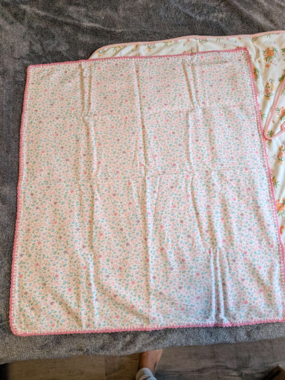 Receiving/ baby blankets - 2x, 6-12 Months (Medium)