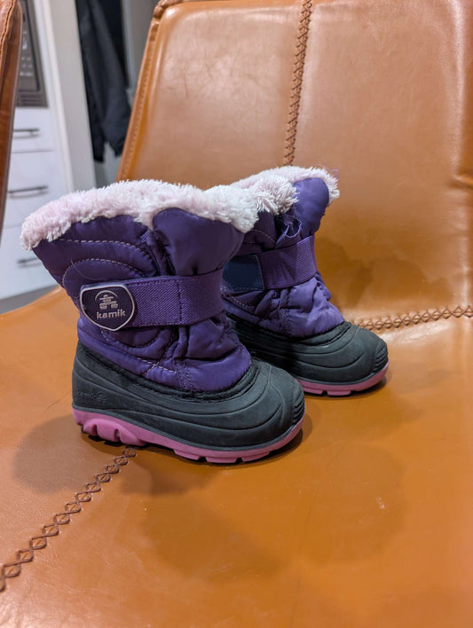 Snow boots - size 6, Shoes 6 (Walkers:12-24 mth)