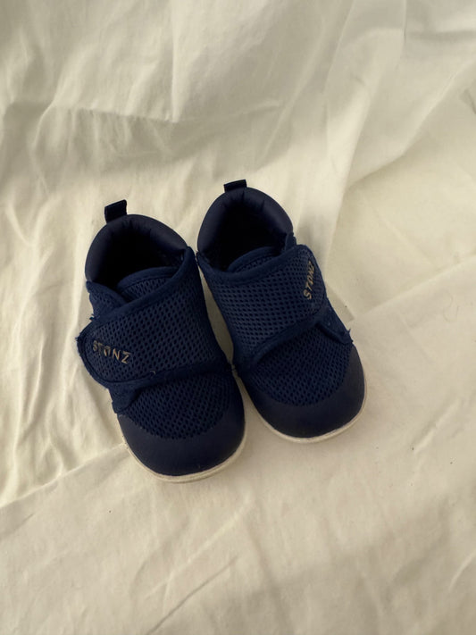 Stonz 18-24 Month Sneakers, Shoes 5 (Walkers:12-24 mth)