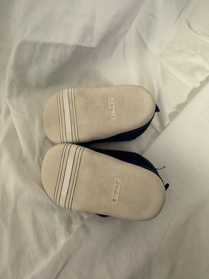 Stonz 18-24 Month Sneakers, Shoes 5 (Walkers:12-24 mth)