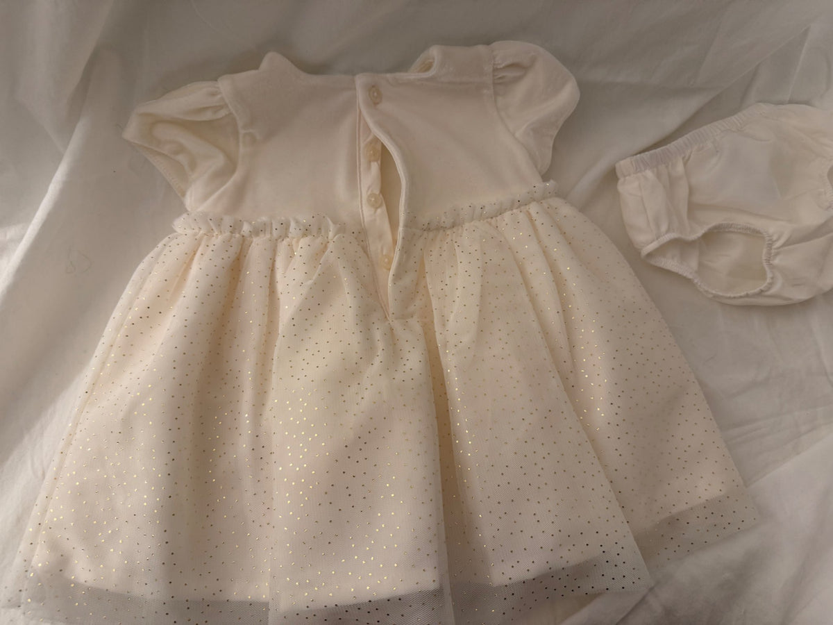 Carters Dress Size 3m, Kids 3 Month (0-3M)