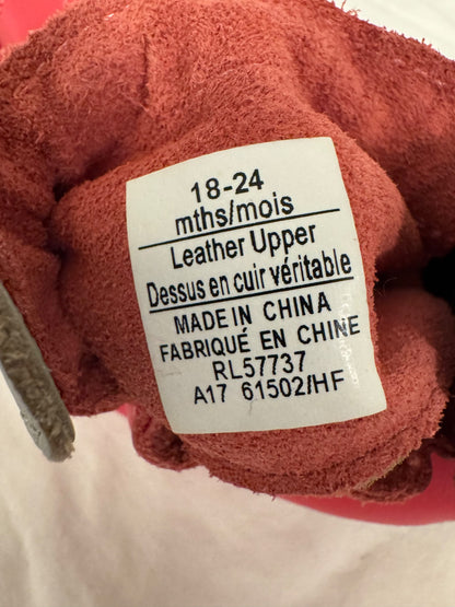 18-24 Month Robeez Slippers with Pineapples , Shoes 5 (Walkers:12-24 mth)