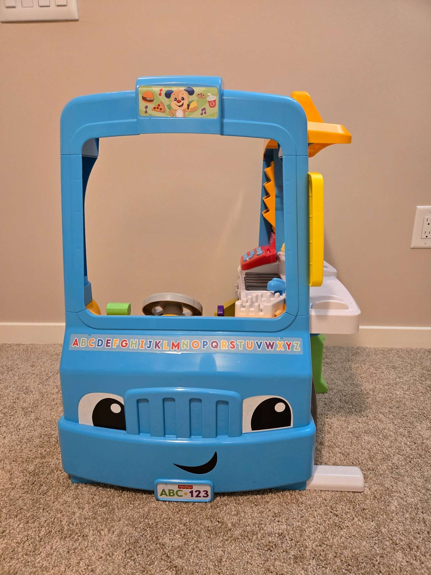 Fisher-Price Laugh & Learn Servin' Up Fun Food Truck