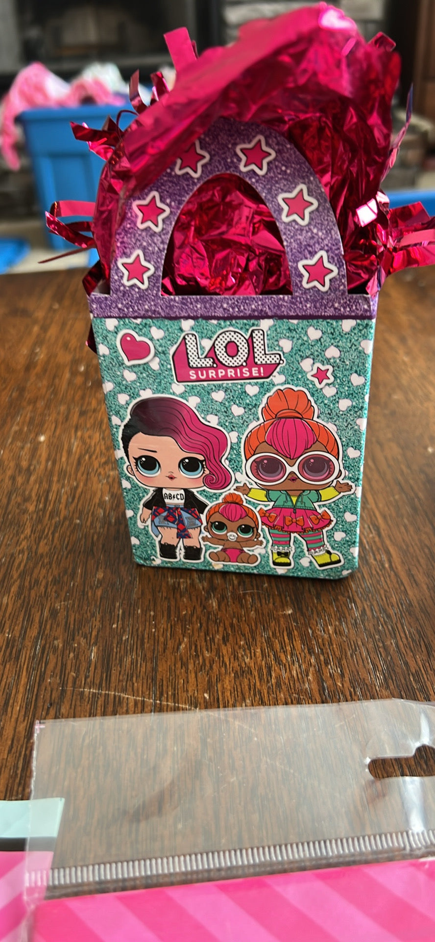 Lol party decorations and loot bags items