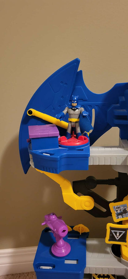 Imaginext DC Super Friends Transforming Batcave