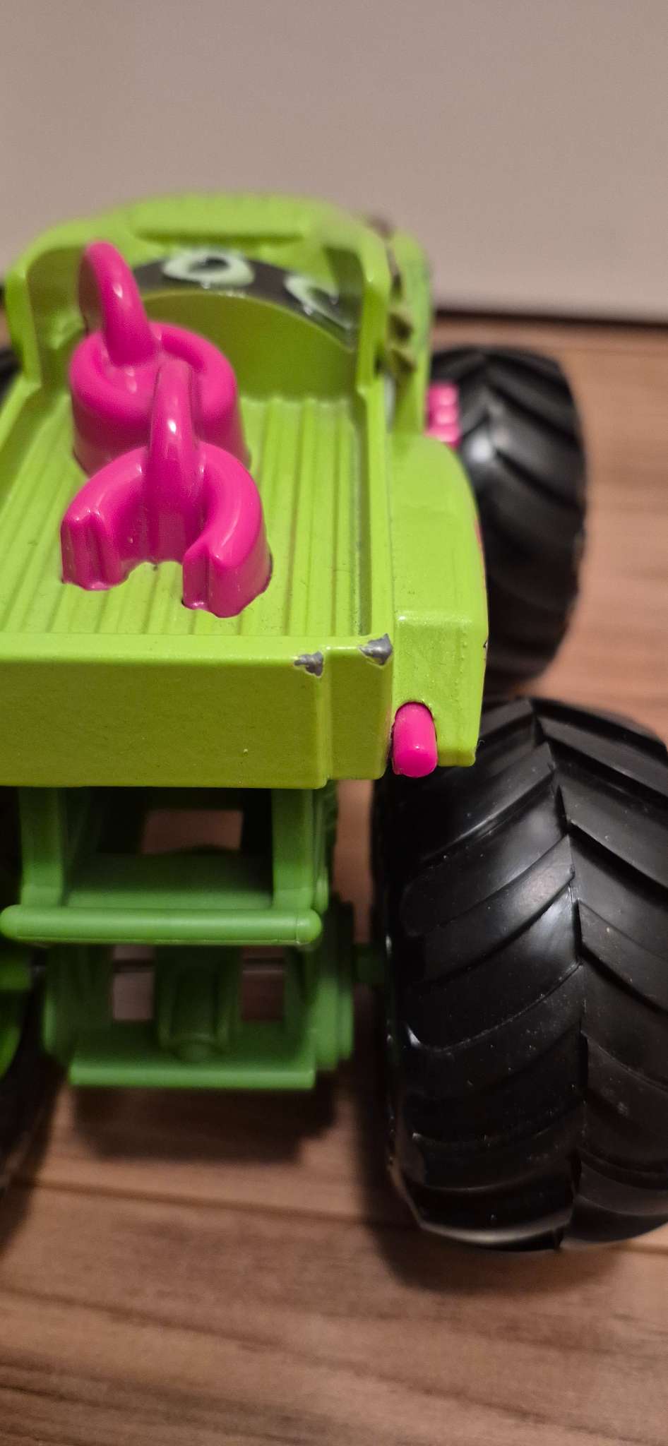 Hot Wheels Monster Truck - Hotweiler Undead