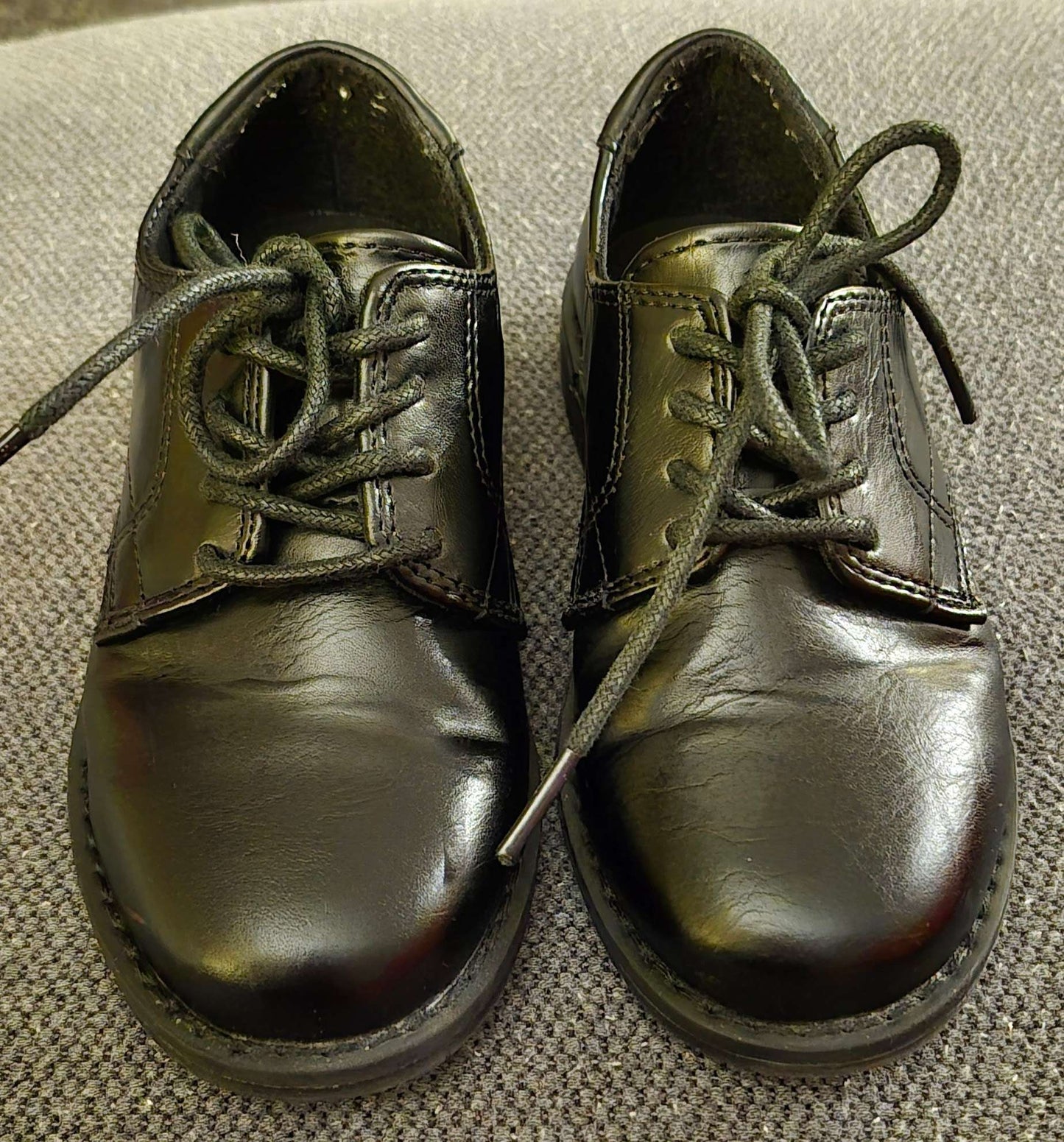 Dress shoes & tie, Shoes 11 (Toddler:2-4yr)