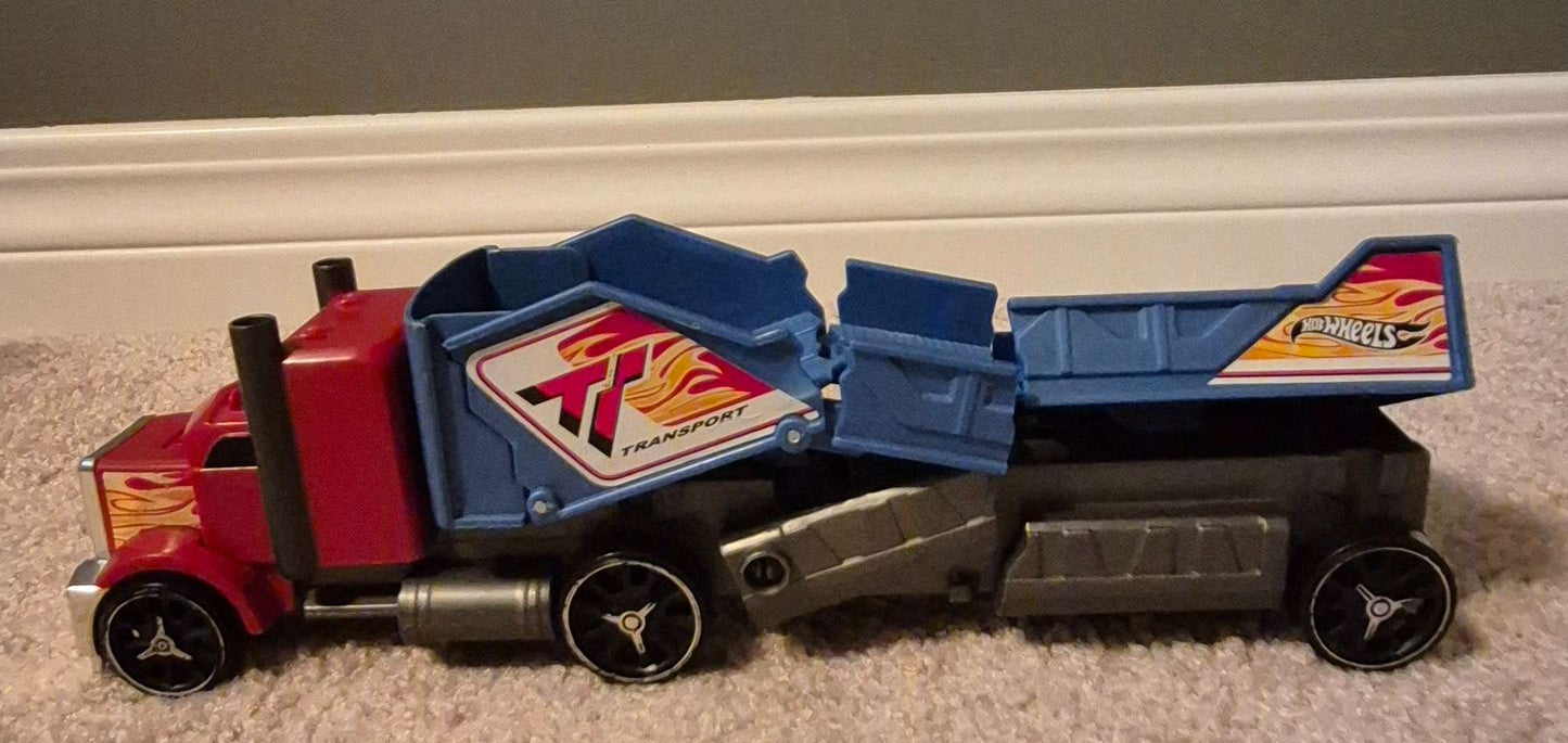 Hot Wheels Crashin Rig