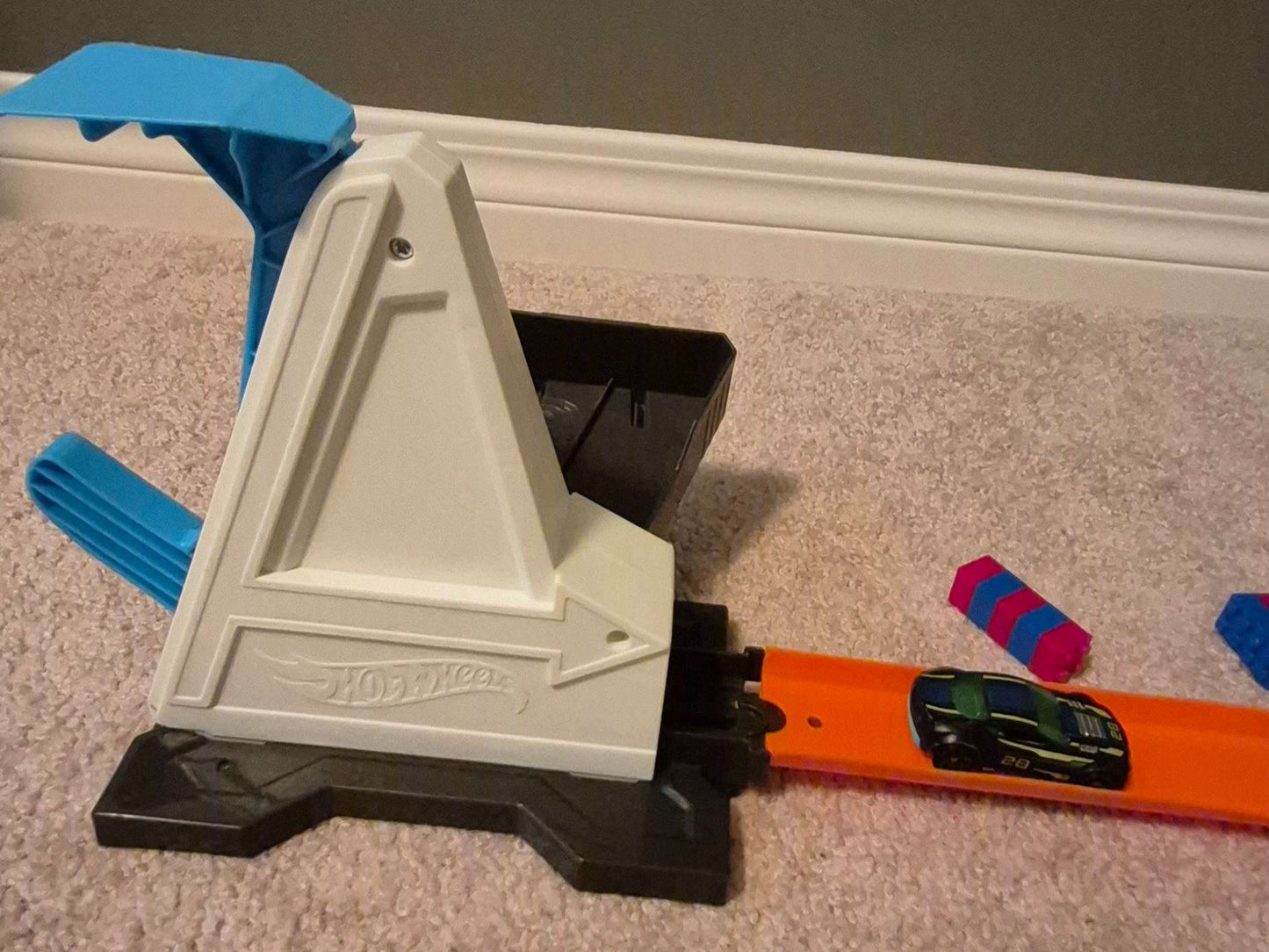 Hot Wheels Track Builder Rapid Launcher
