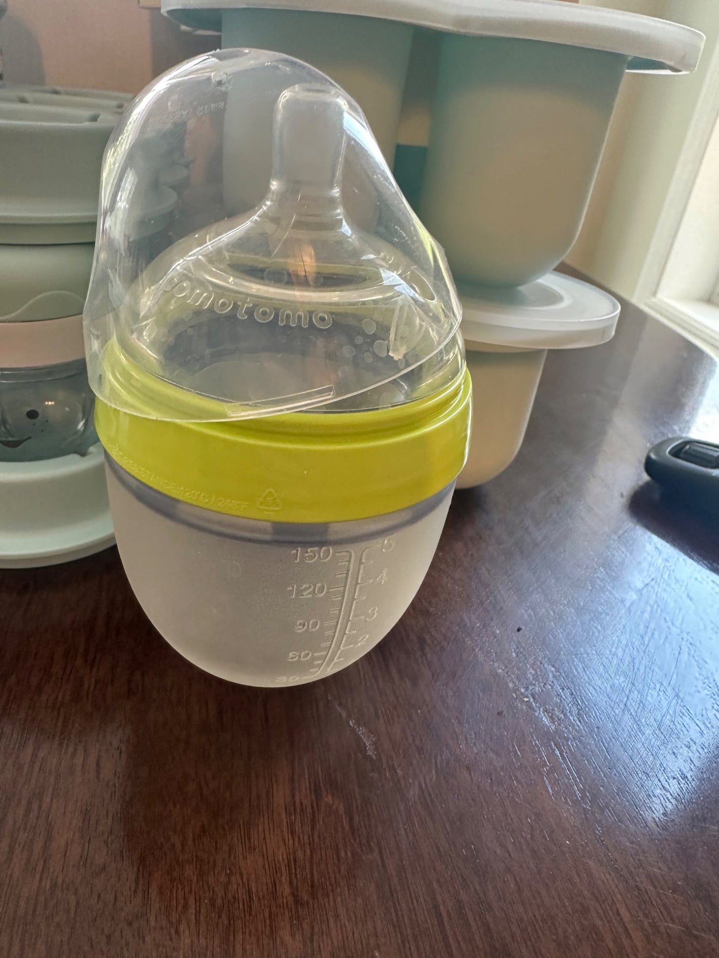 Nutribullet Baby Trays & Cups w Lids (++)