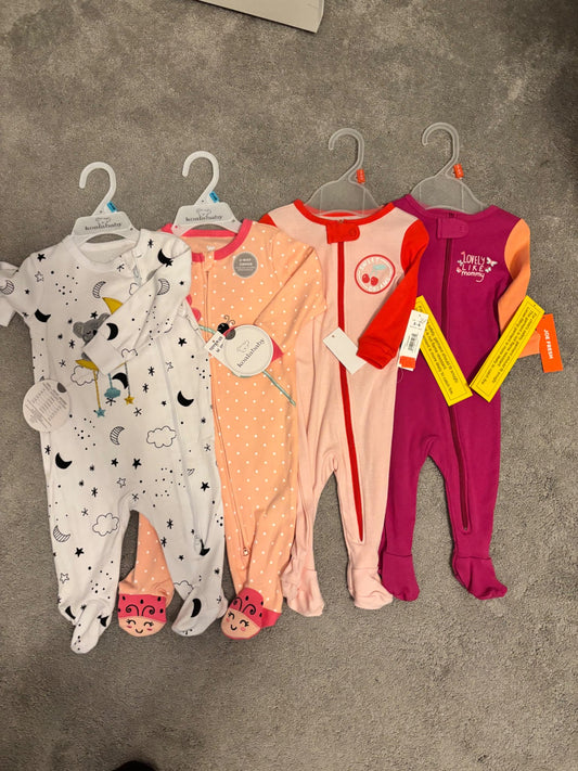 4  Baby Girl Footies *NEW*, Kids 6 Month (3-6M)