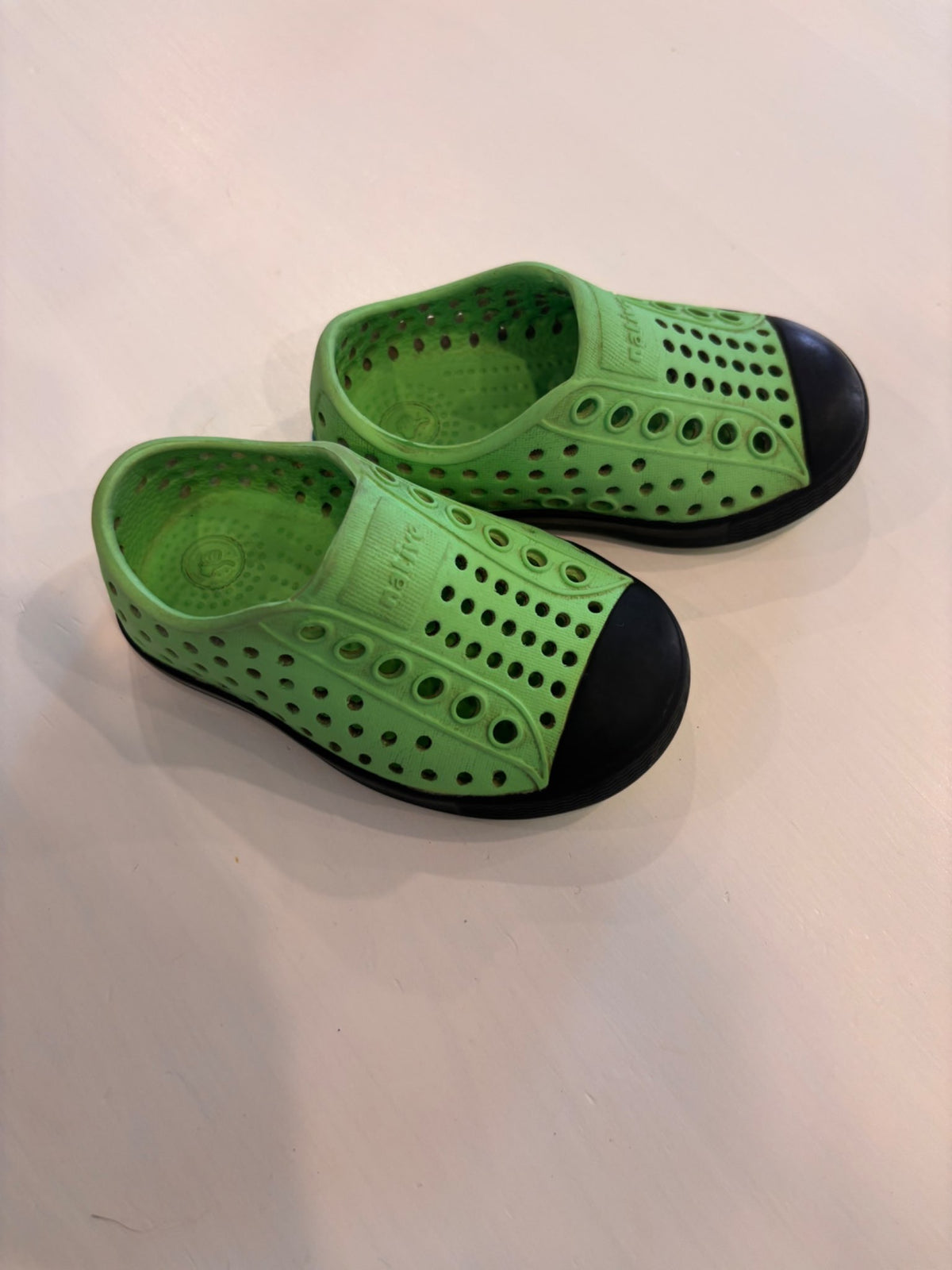 Natives Size 4, Shoes 4 (Baby: 0-12 mth)