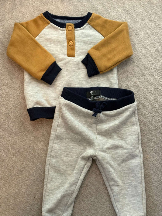 2 piece outfit, Kids 12 Month (9-12M)