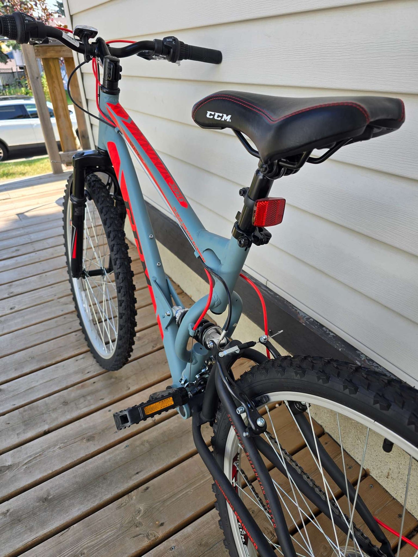 CCM Static Dual Suspension Mountain Bike