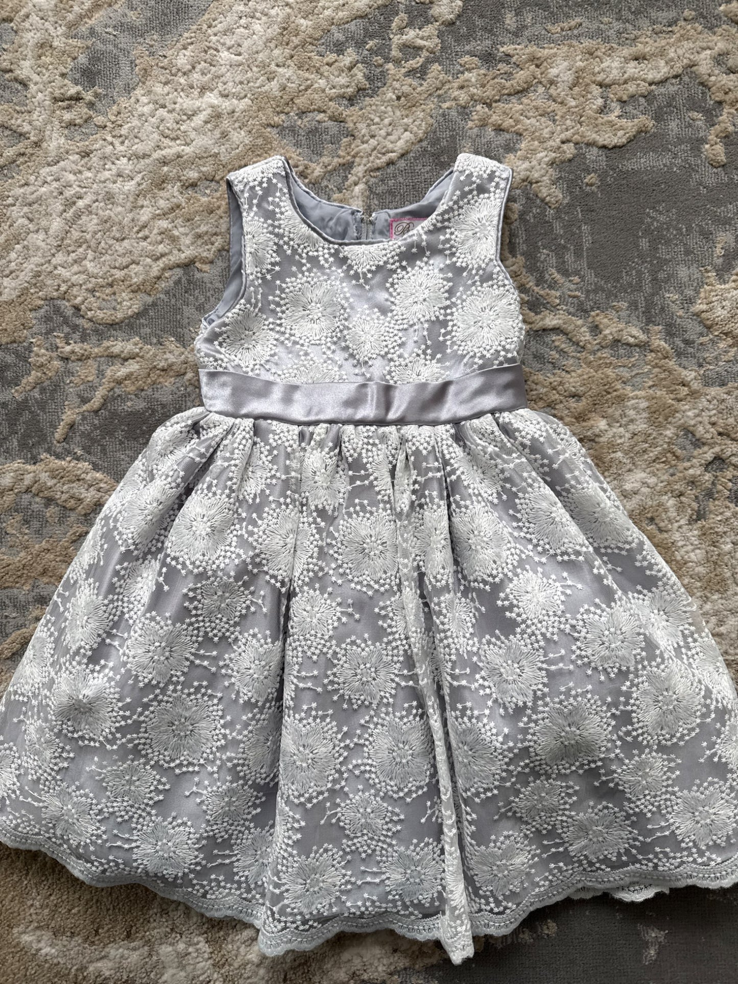 Bon Bleu Size 3 Grey and white organza and tulle dress, Kids 3T