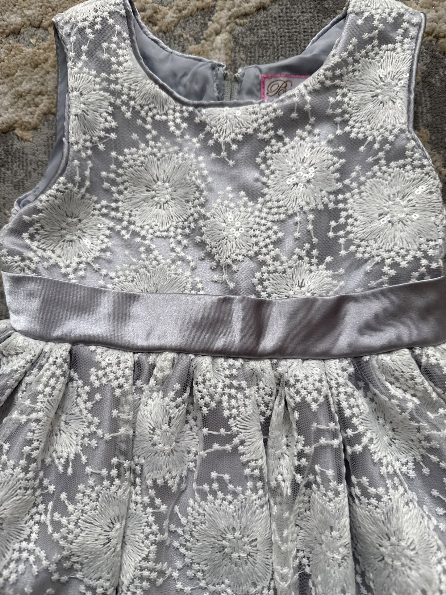 Bon Bleu Size 3 Grey and white organza and tulle dress, Kids 3T