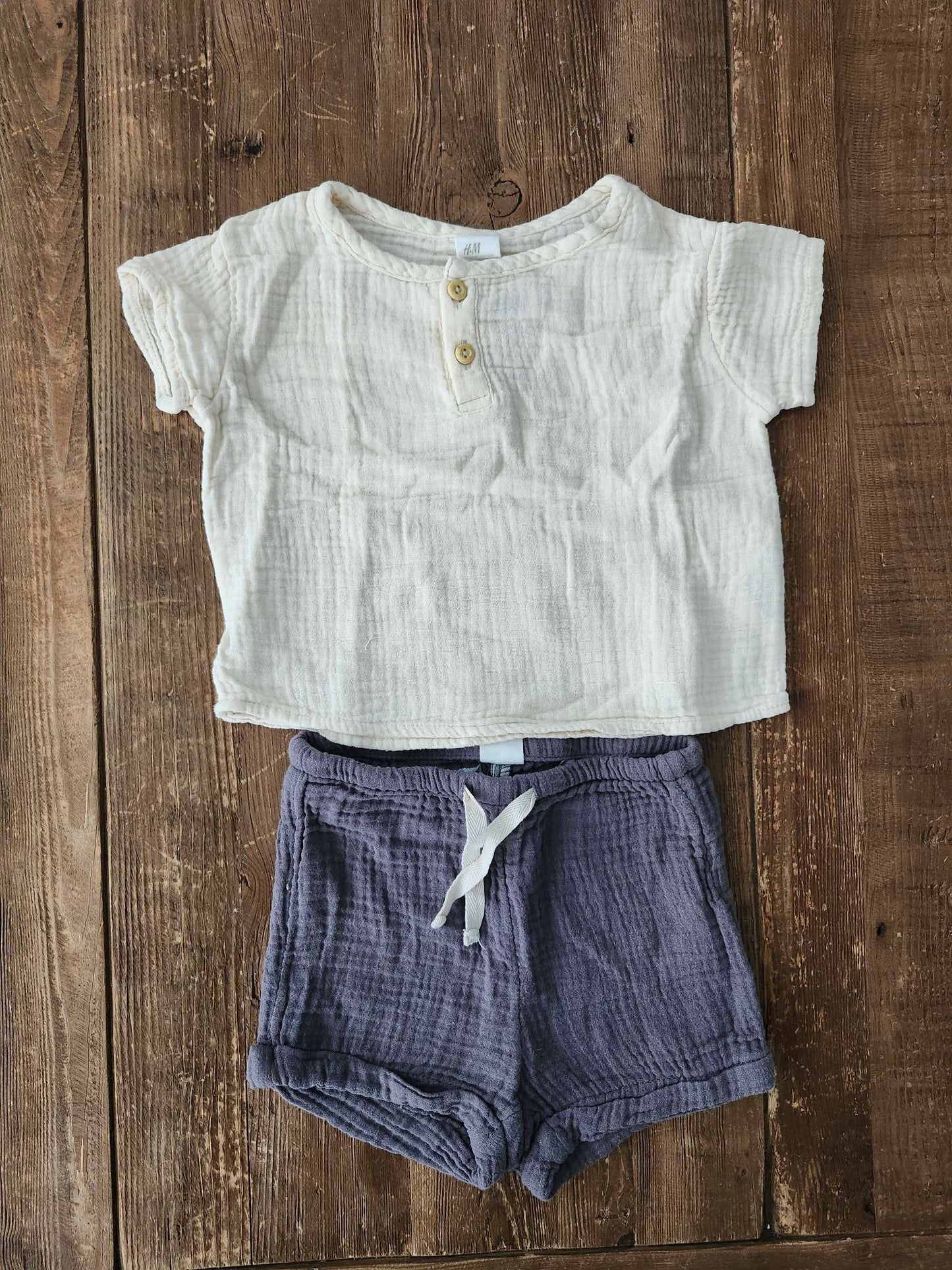 H&M, Textured-weave henley and short set, 6-9 months, EUC, Kids 9 Month (6-9M)