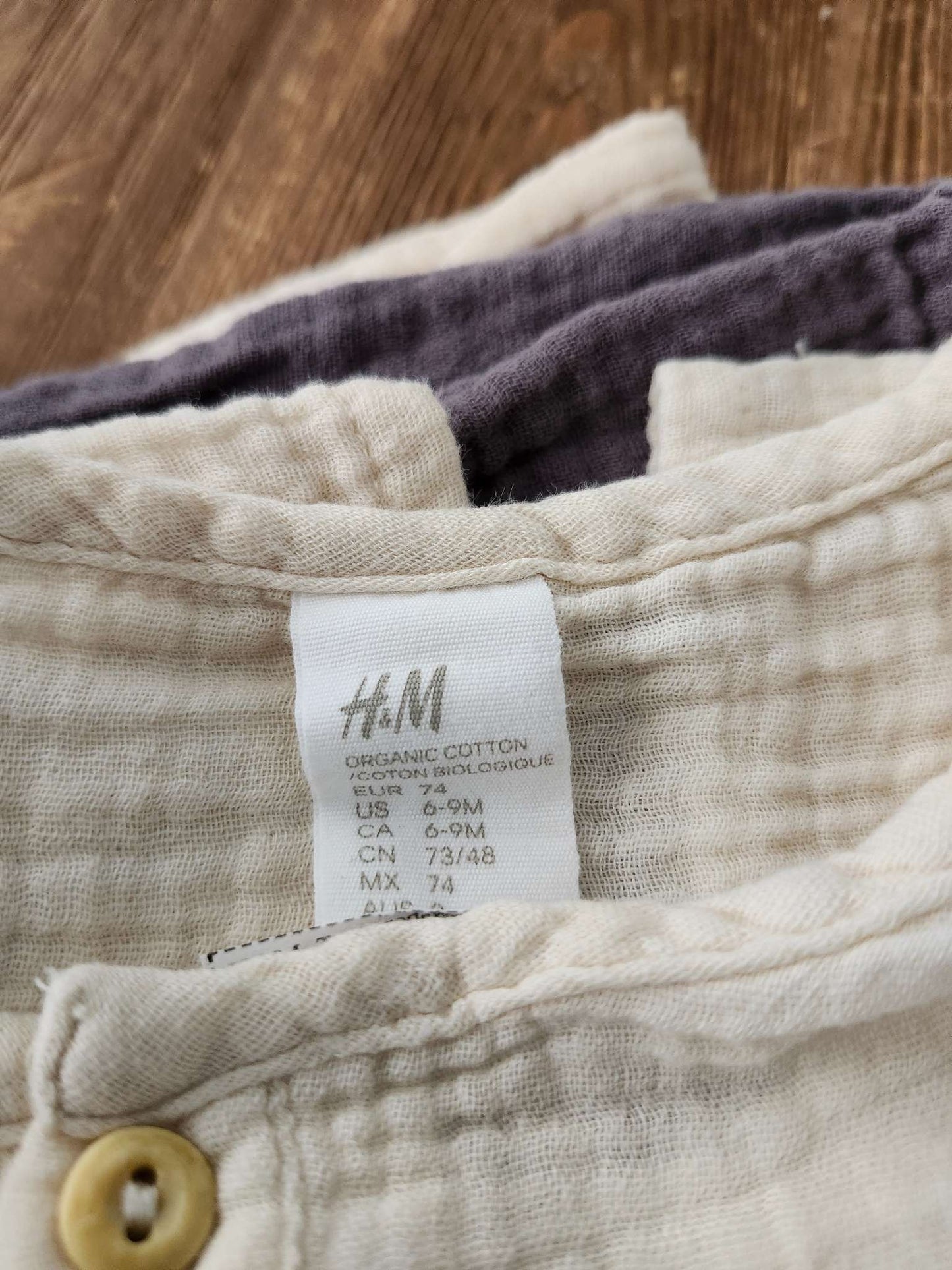 H&M, Textured-weave henley and short set, 6-9 months, EUC, Kids 9 Month (6-9M)
