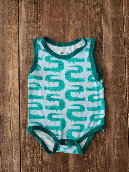 Bamboo tank alligator bodysuit, 6-12 months, EUC, Silkberry Baby, Kids 9 Month (6-9M)
