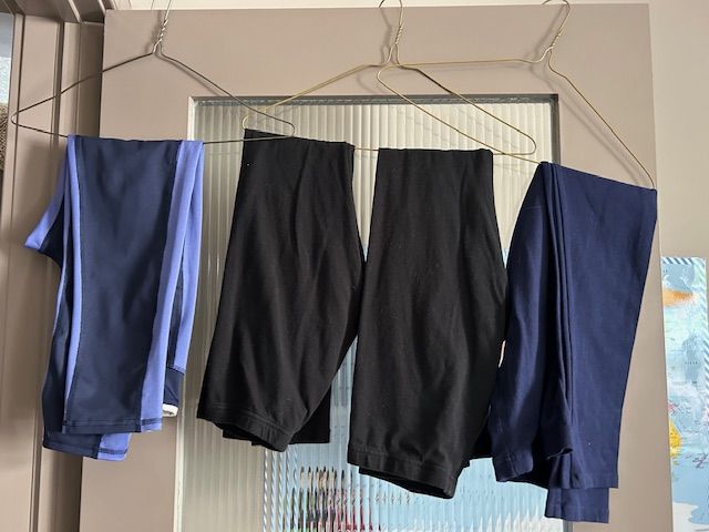 Four leggings George and Old Navy. 14-16 XL