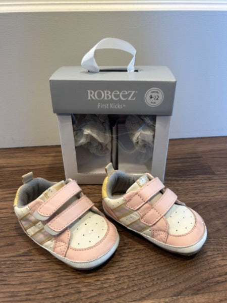 Robeez First Kicks - 9-12 months Leather Upper, Shoes 0 (Baby: 0-12 mth)