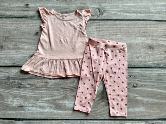 BabyGap size 2 girls pink peplum top and hearts leggings, Kids 2T