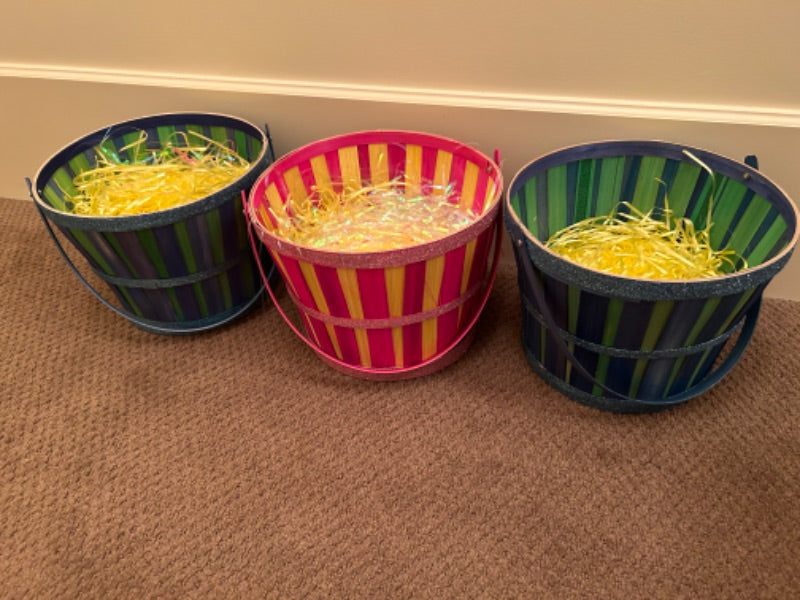 3 Easter Baskets with Grass