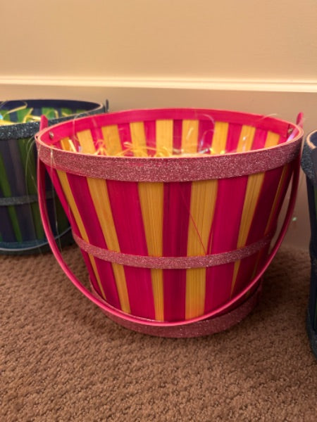 3 Easter Baskets with Grass