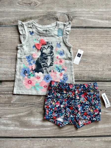 BabyGap/Old Navy size 2 girls floral kitten top and floral shorts outfit, brand new with tags, Kids 2T