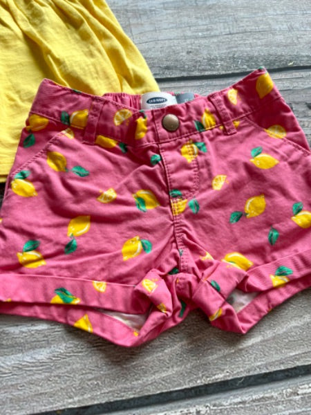 Old Navy size 2T girls pink yellow lemons outfit with shorts, Kids 2T