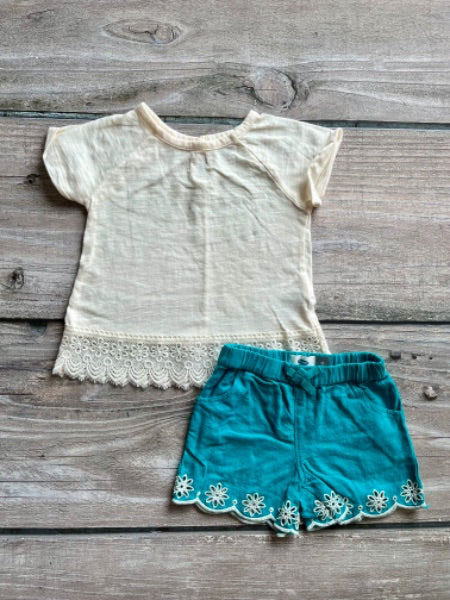 Old Navy size 3 girls crochet top and crochet shorts outfit, Kids 3T