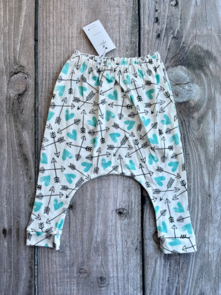 Small shop handcrafted 18-24m baby slouchy pants/sweatpants, hearts and arrows, new with tags, Kids 24 Month (18-24M)