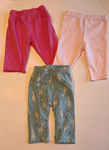 Girls' 3-month pants bundle:  First Impressions – Blue giraffe pants, size 3-6 months Two additional pairs – Unknown brands, sizes 3-6 months and 3 months, Kids 6 Month (3-6M)