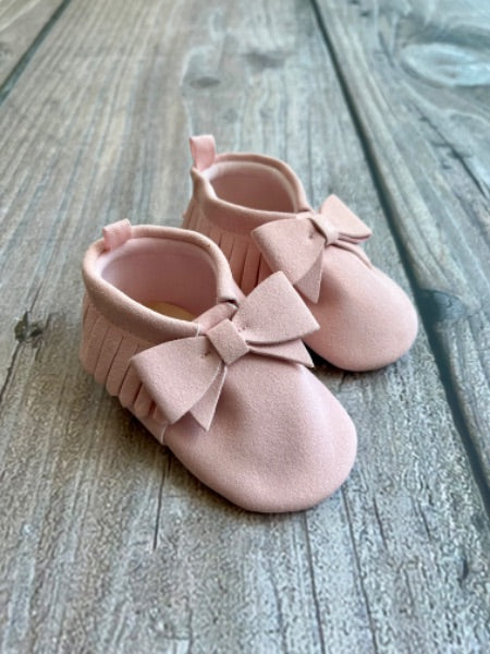 BabyGap size 12-18m girls light pink bow suede slip on shoes, new without tags, Shoes 5 (Walkers:12-24 mth)