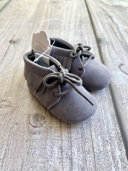 Gymboree size 3-6m baby suede slip on shoes/mocs, grey, brand new with tags, Shoes 1 (Baby: 0-12 mth)