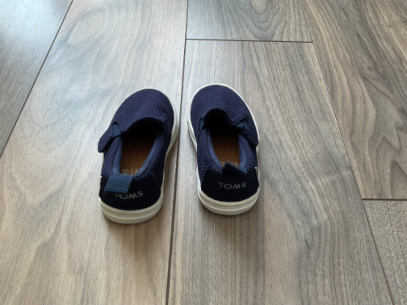 Toms Navy Blue Loafers Size 4, Shoes 4 (Baby: 0-12 mth)