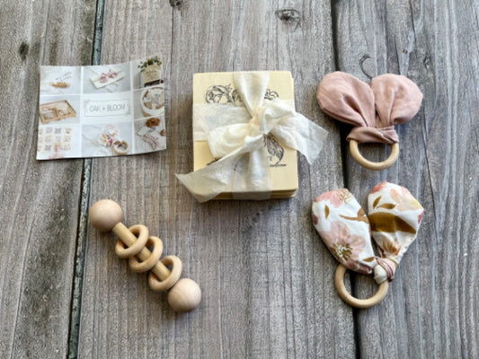 Small shop Oak & Bloom handmade baby starter gift bundle, brand new