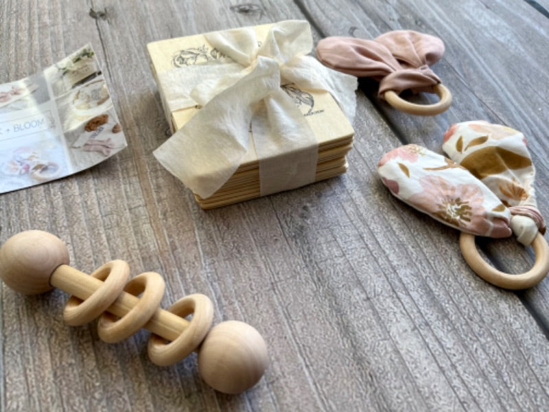 Small shop Oak & Bloom handmade baby starter gift bundle, brand new