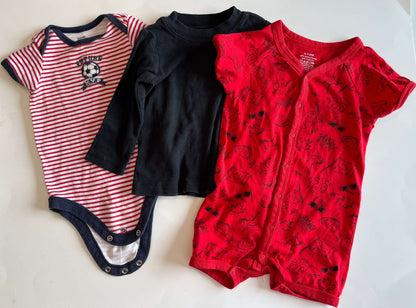 Boys' 6-12 month bundle: Onesie & Romper – George, size 6-12 months Long-sleeve black shirt – Carter's, size 12 months, Kids 9 Month (6-9M)