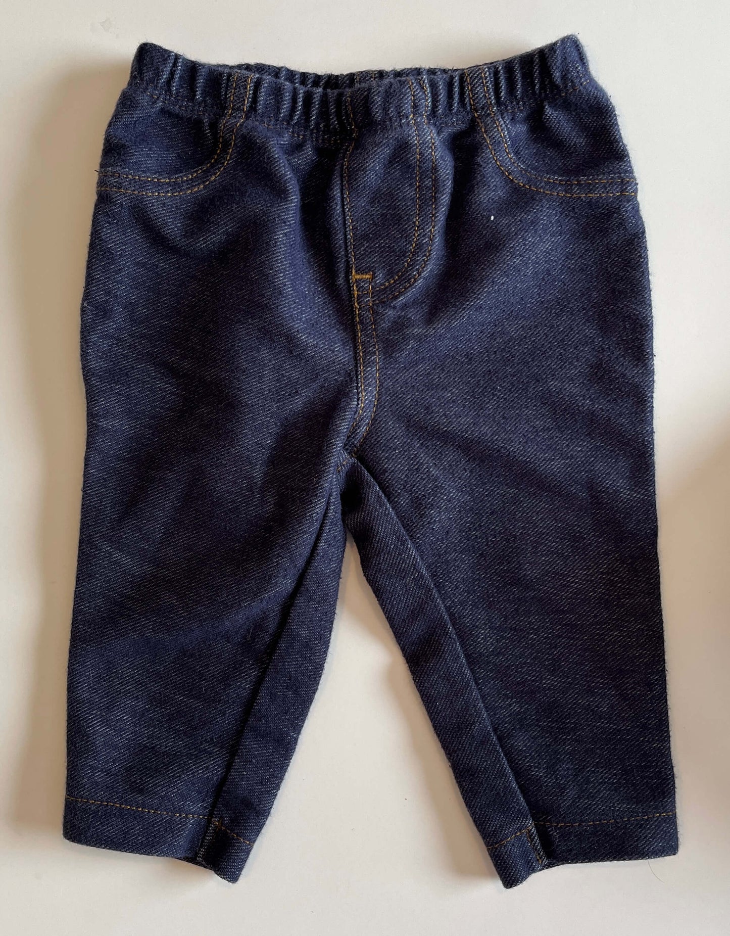 Set of girls' 3-month pants and long shorts:  Old Navy – Jeans, size 3-6 months Carter's – Leggings, size 3 months TU – Purple shorts, size 3-6 months, Kids 6 Month (3-6M)