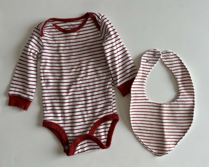 Boys' Carter's long-sleeve onesies with matching bibs, size 6 months (set of three)., Kids 6 Month (3-6M)